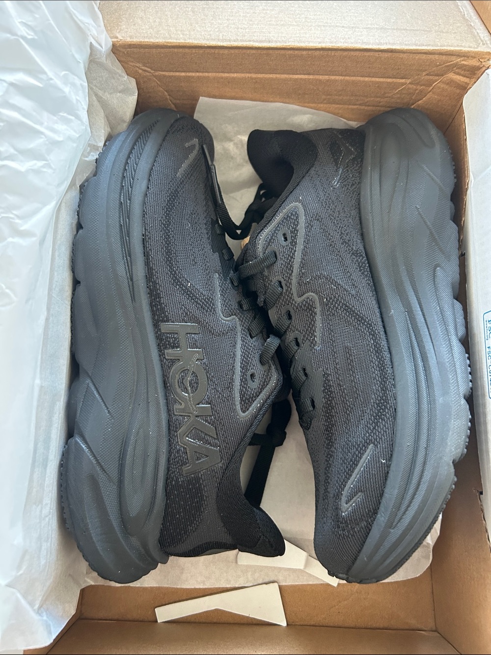 NEW IN BOX Hoka CLIFTON 10 Running Shoes